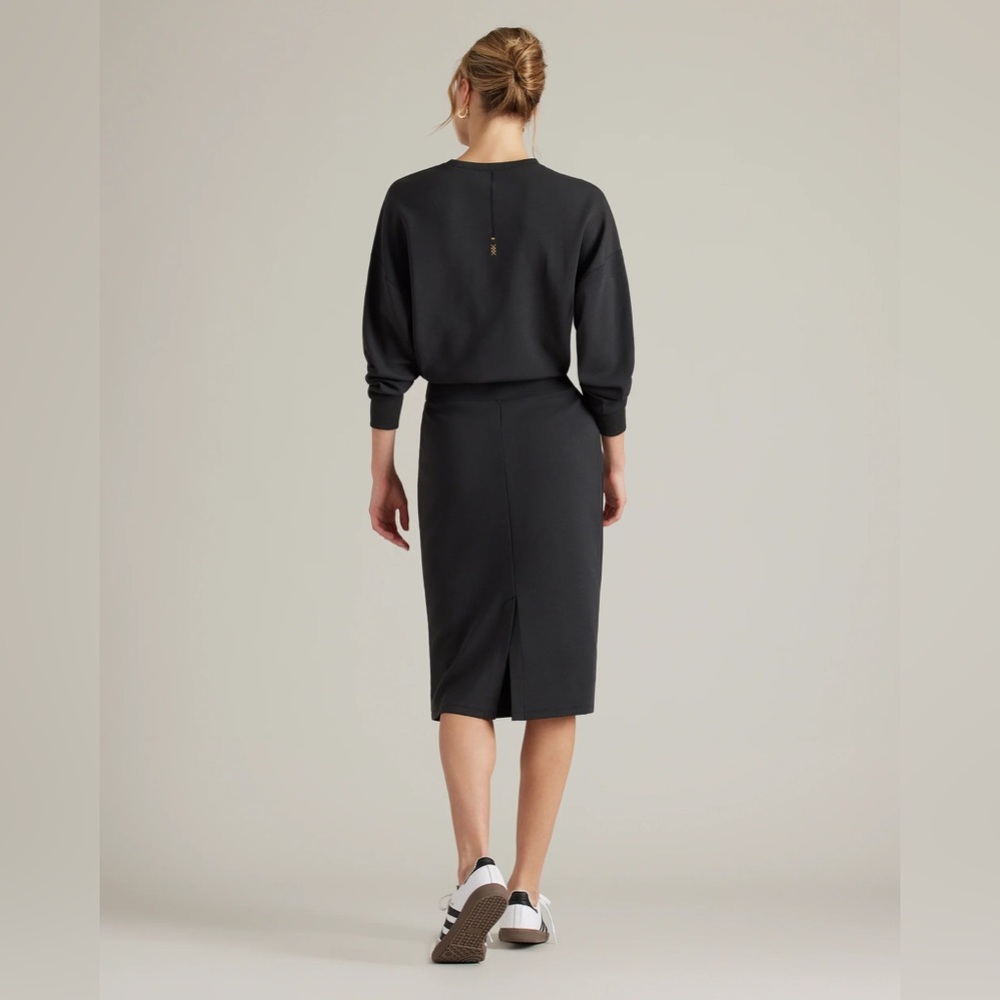 RHONE Black Dreamglow Long Sleeve Sweatshirt Dress - Picture 2 of 13